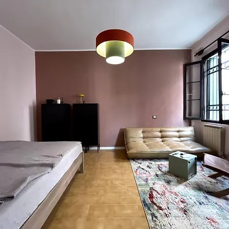 Venetian Pink In Dorsoduro Apartment Venice