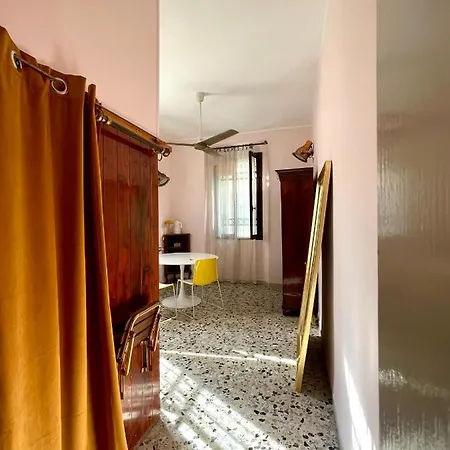 Venetian Pink In Dorsoduro *