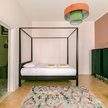 Venetian Pink In Dorsoduro