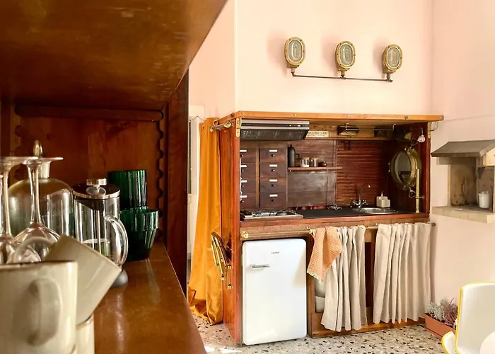 Venetian Pink In Dorsoduro *